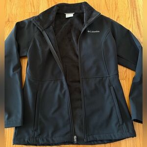 Columbia Black Women's Fleece-Lined Softshell Jacket